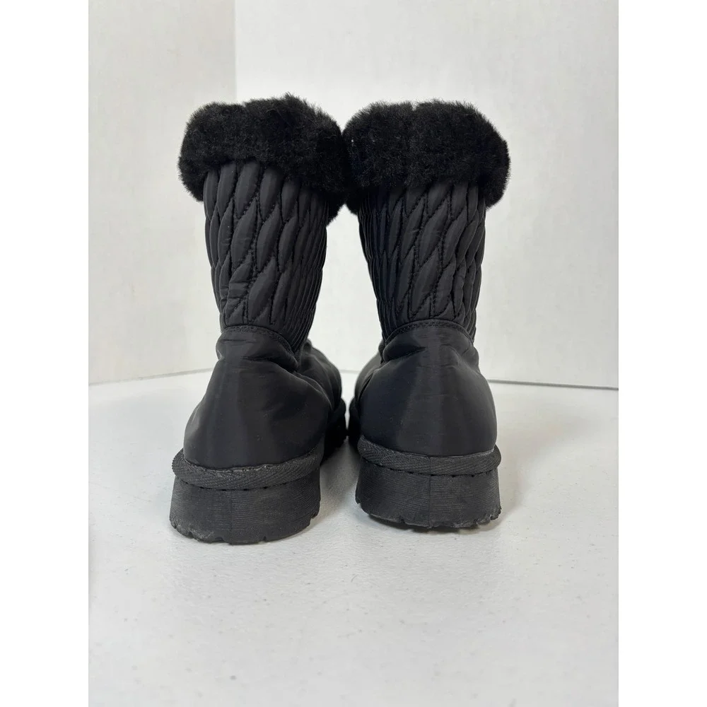 Danskin Fritter Black Vegan Faux Fur Trim Quilted Smocked Winter Boots Womens 9